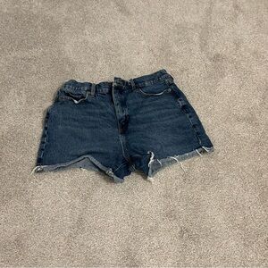 Banana Republic Girlfriend short